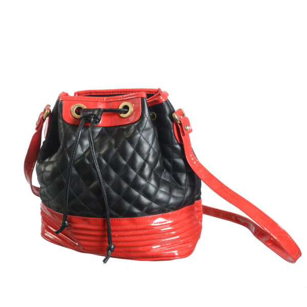 Lak schoudertasje Chanel-look rood zwart